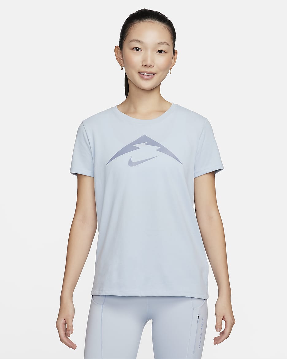 NIKE公式】ナイキ トレイル ウィメンズ Dri-FIT Tシャツ.オンラインストア (通販サイト)